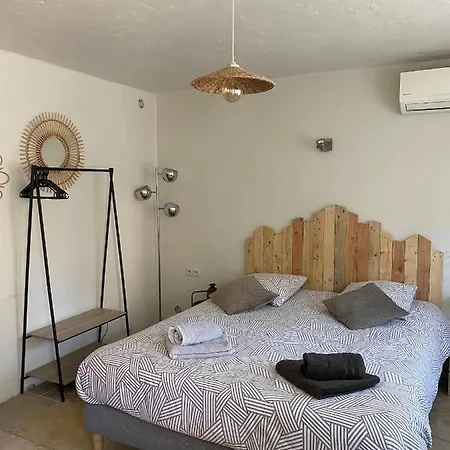 Apartment La Source Claire L'Isle-sur-la-Sorgue